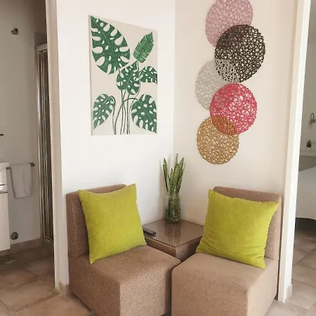 El Caramelito 1 Nyaraló *